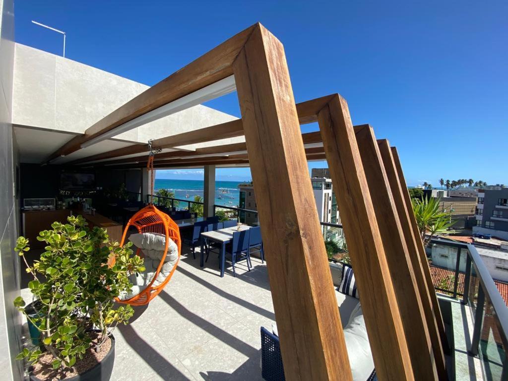 Flat Beira Mar Com Varanda Em Порту-де-Галиньяш Экстерьер фото